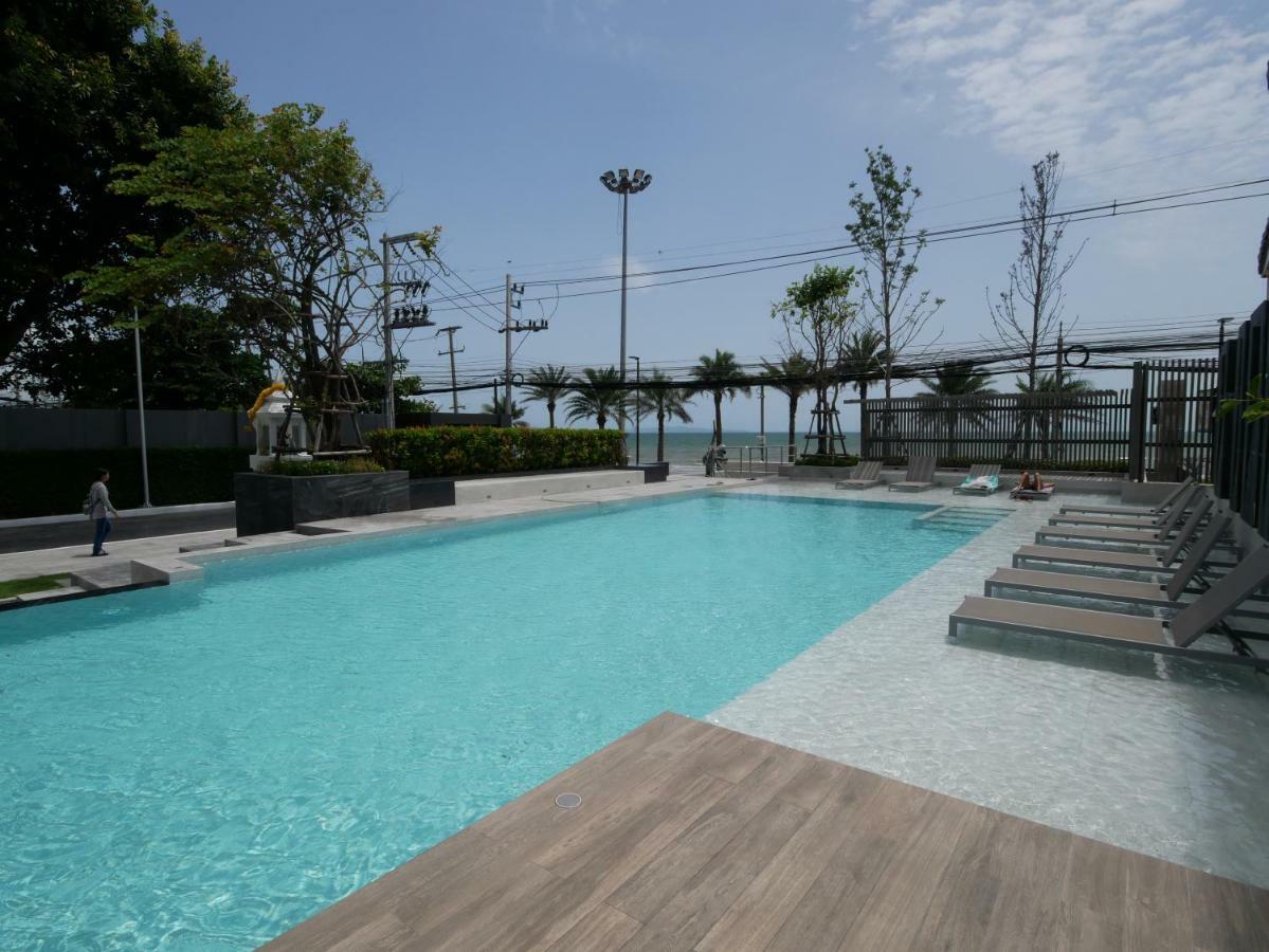Aeras - The Ultimate Beachfront Experience Джомтьєн-Біч Екстер'єр фото